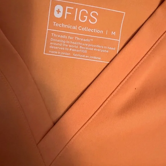 Figs Vibrant Orange Scrub set - Picture 2 of 6